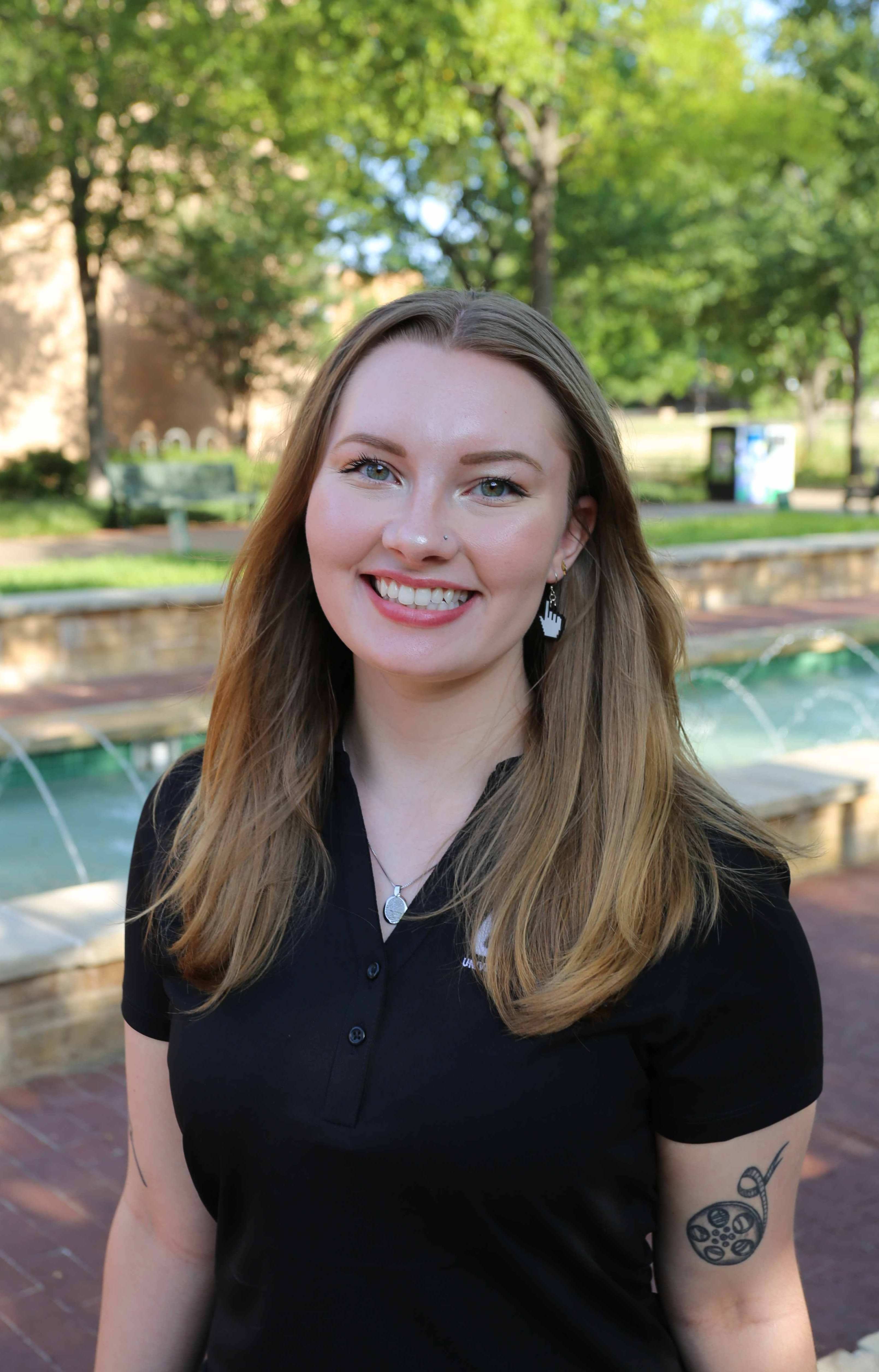Hailey Snyder Headshot