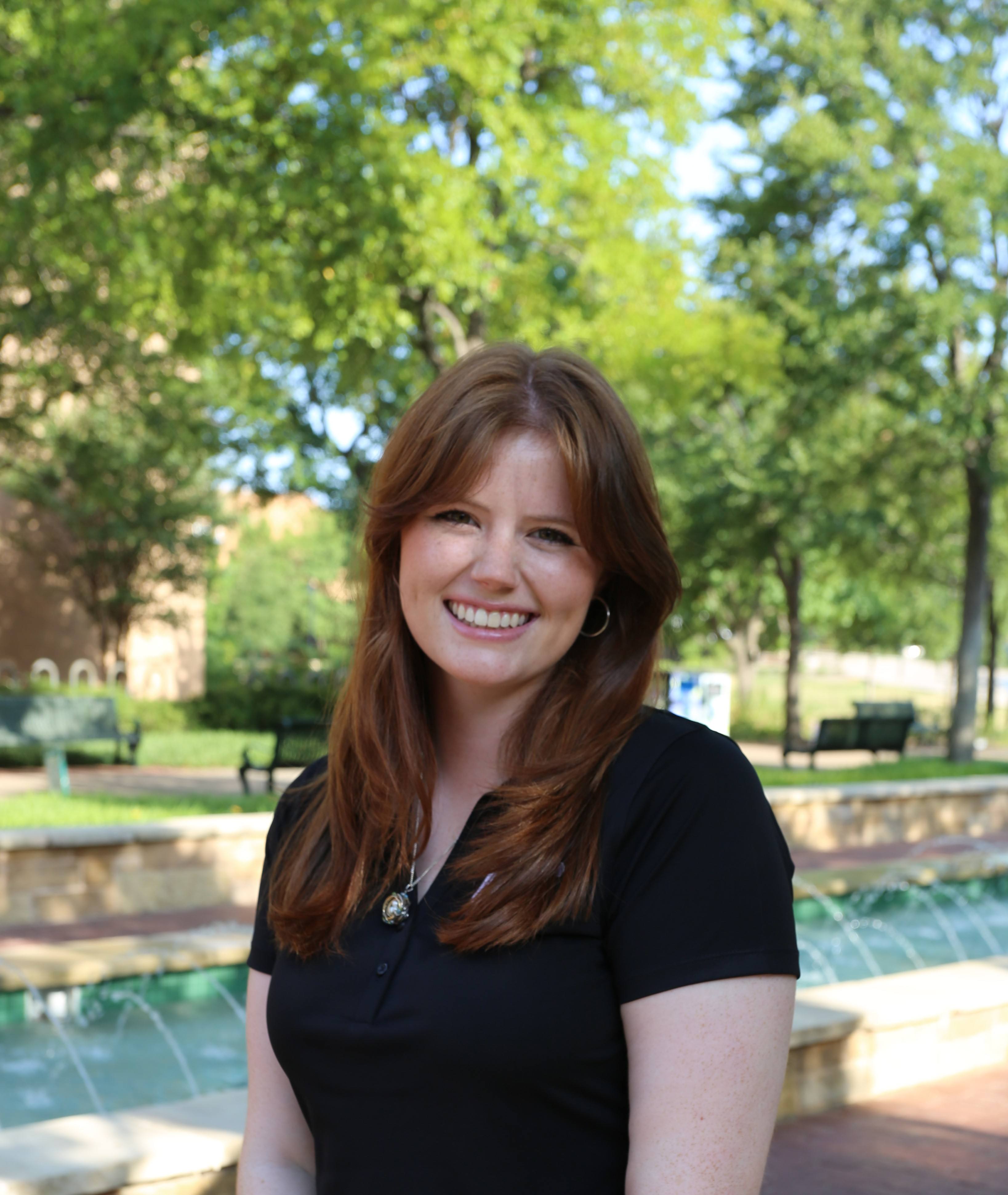 Molly Williams Headshot