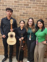 advisors and mariachi students